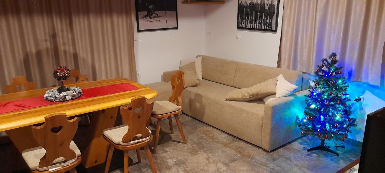 Apartma In Bungalov Jezerci Gozd Martuljek Zewnętrze zdjęcie