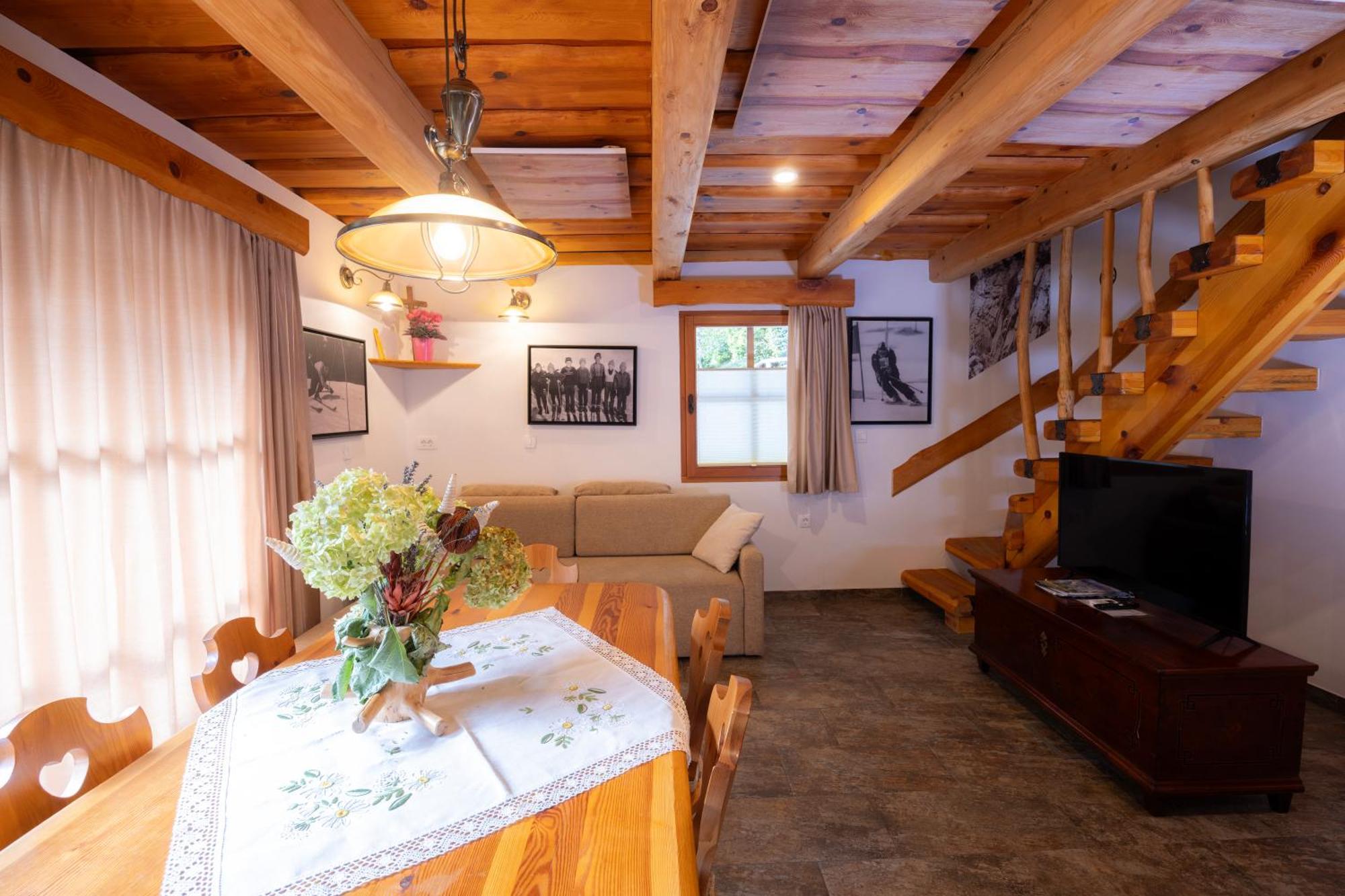 Apartma In Bungalov Jezerci Gozd Martuljek Zewnętrze zdjęcie